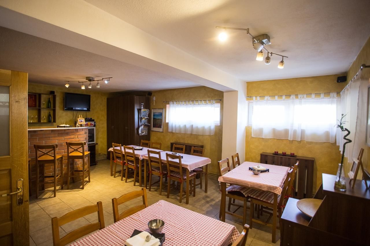 Гостевой дом Pension Gallery Брашов-38